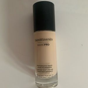 bareMinerals Makeup - BareMinerals Light Natural 09 Liquid Foundation bareMinerals Makeup - BareMinerals Light Natural 09 Liquid Foundation